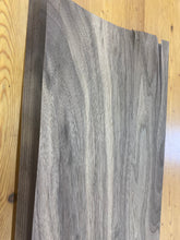 画像をギャラリービューアに読み込む, 天然木 突板素材シリーズ ウォールナット板柾込み (厚0.5mm程度、巾190mm程度、長3,500mm程度) 24枚セット
